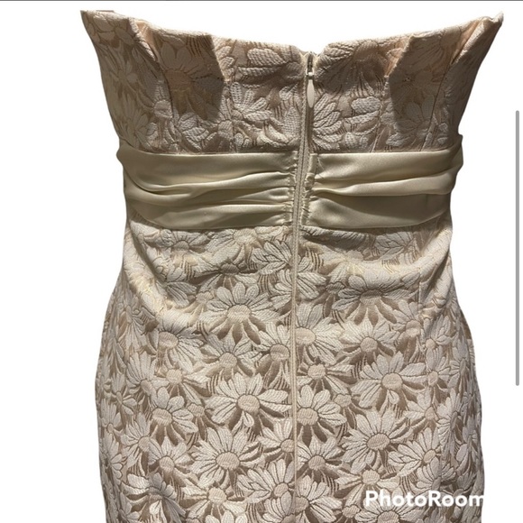 Size 6 Betsy and Adam formal dress - Picture 5 of 7